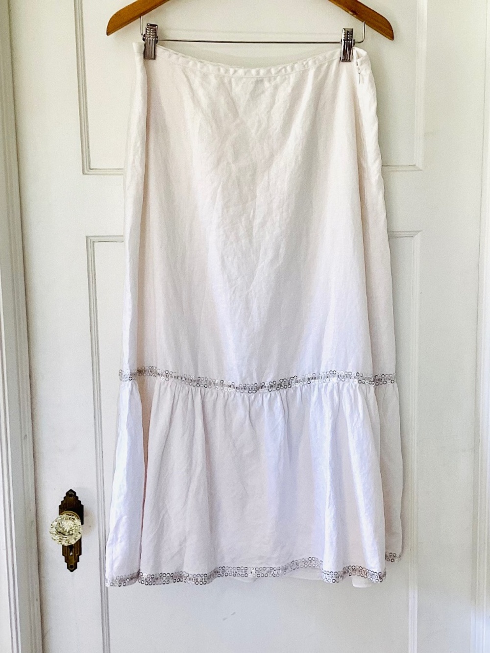 Ann Taylor Loft white linen midi skirt size 8 Silver sequins lined pockets